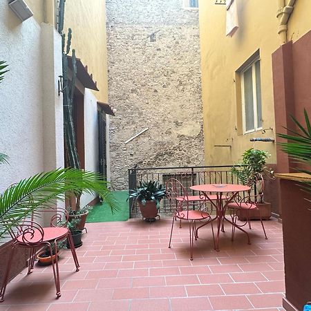 Suite Stylish & Cozy Apartment In The Heart Of Firenze Esterno foto