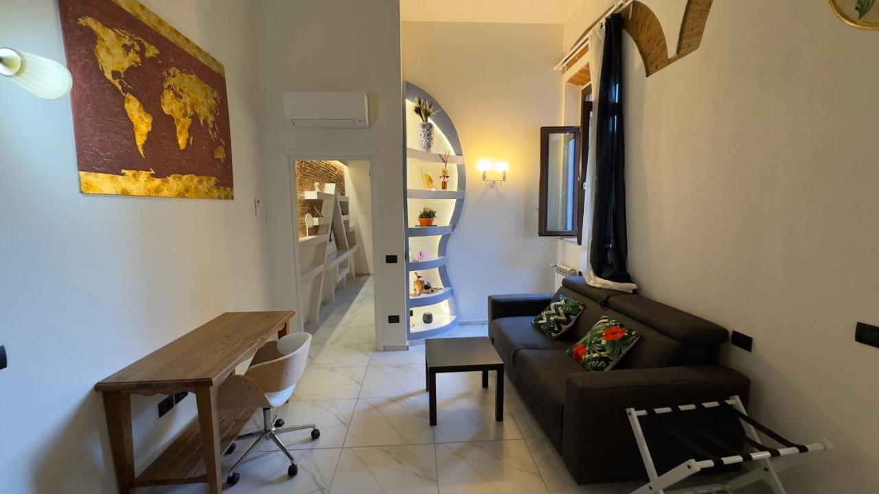 Suite Stylish & Cozy Apartment In The Heart Of Firenze Esterno foto