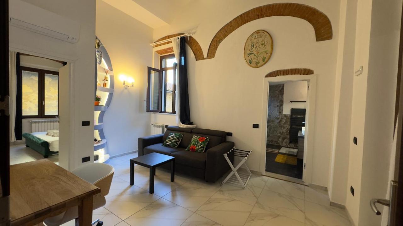 Suite Stylish & Cozy Apartment In The Heart Of Firenze Esterno foto