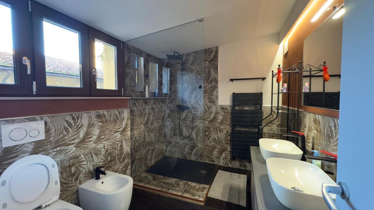Suite Stylish & Cozy Apartment In The Heart Of Firenze Esterno foto