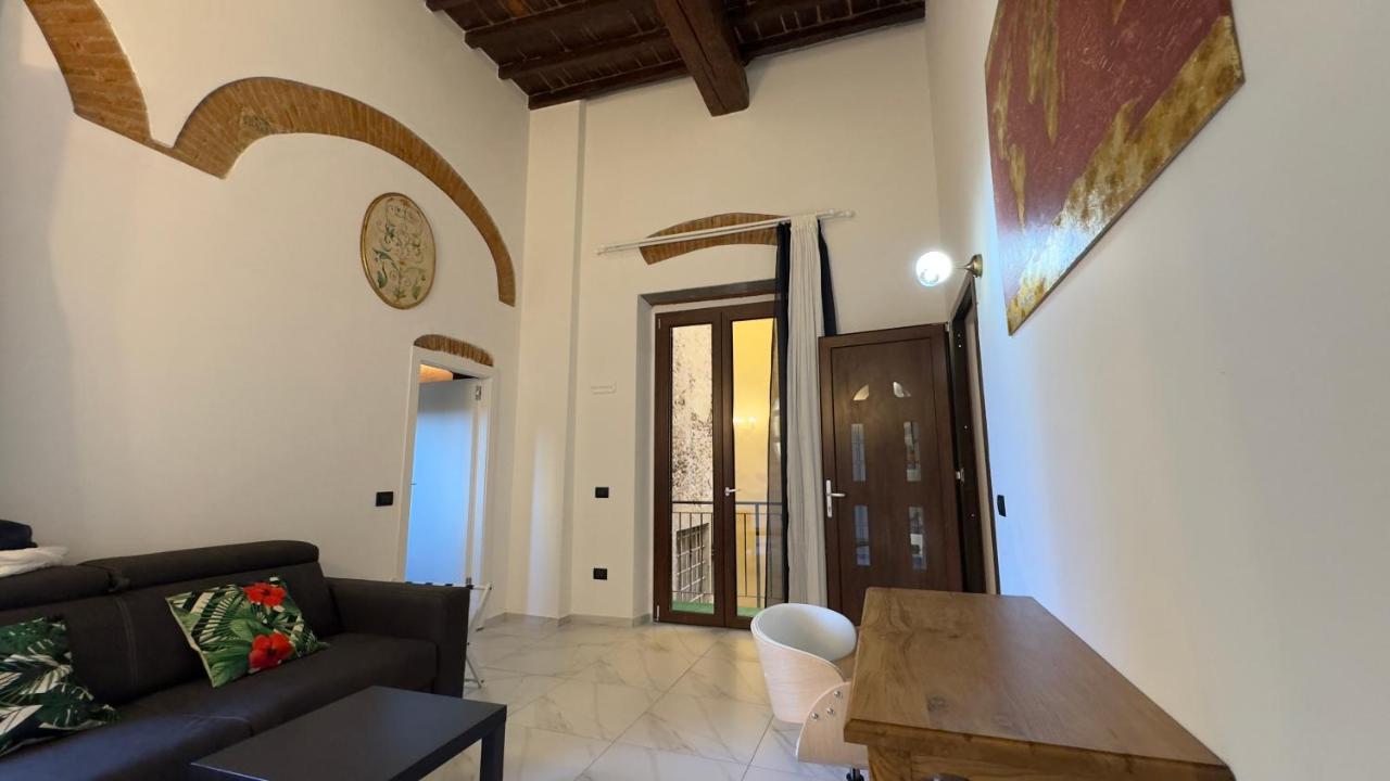 Suite Stylish & Cozy Apartment In The Heart Of Firenze Esterno foto