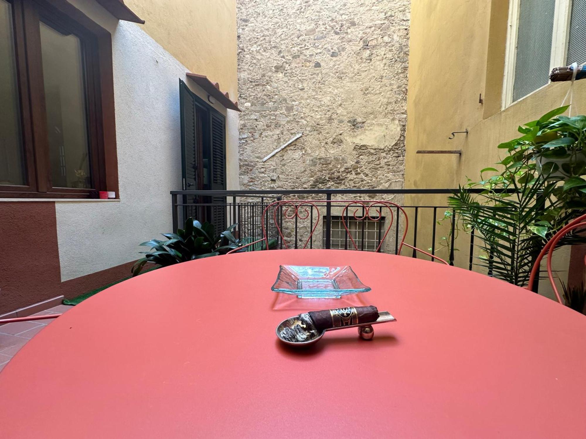 Suite Stylish & Cozy Apartment In The Heart Of Firenze Esterno foto