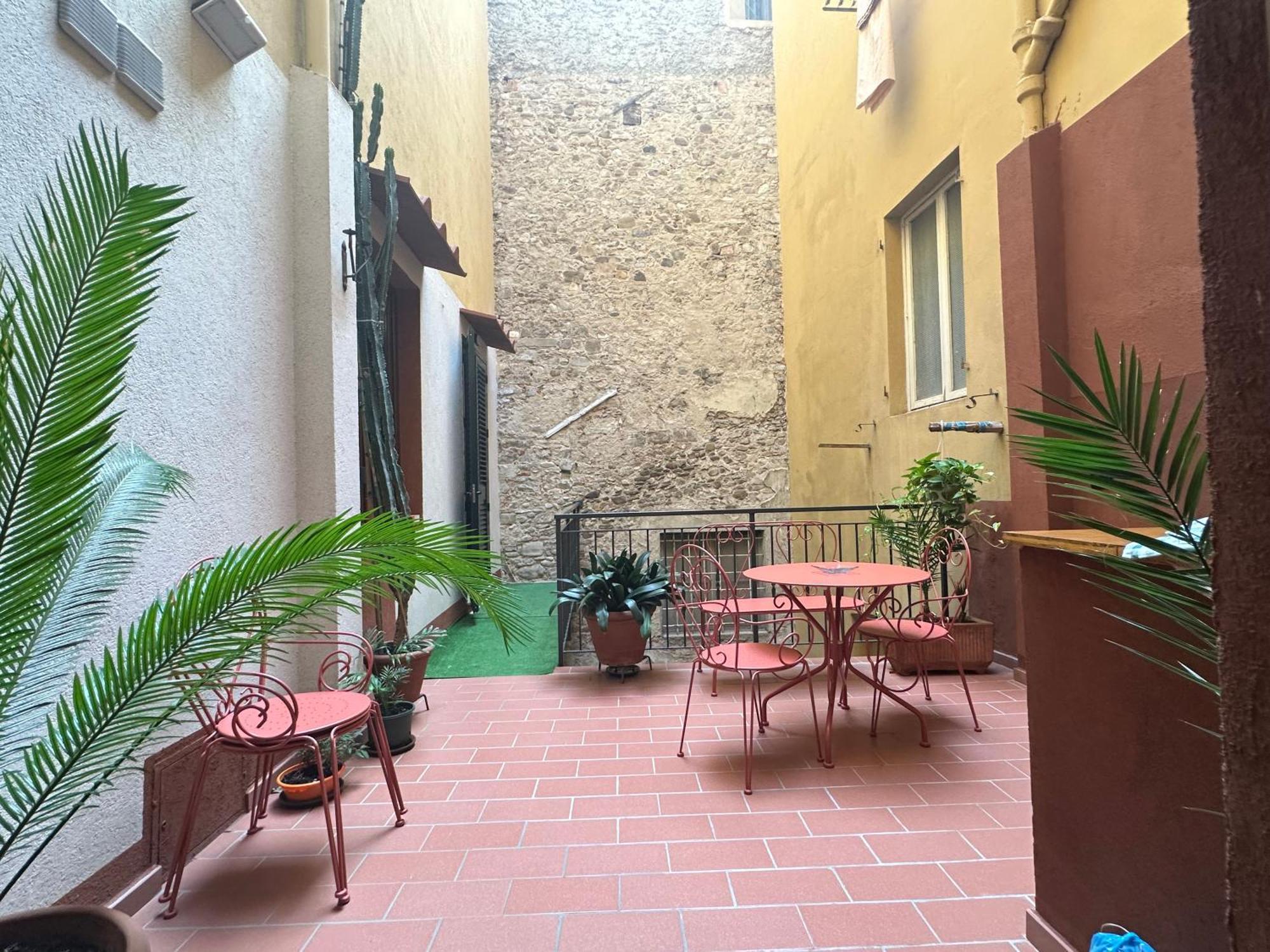 Suite Stylish & Cozy Apartment In The Heart Of Firenze Esterno foto